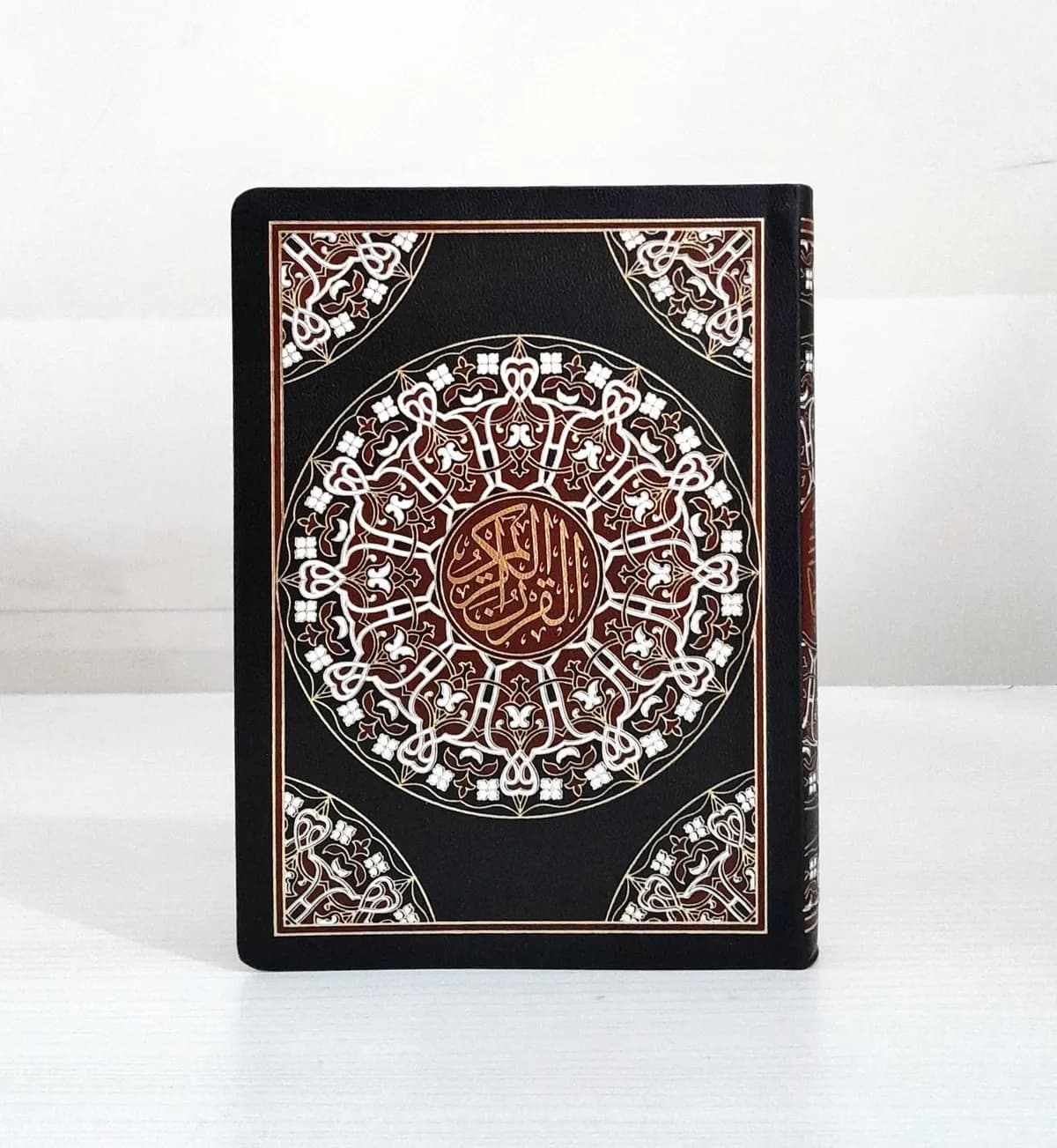Jual Kitab Mushaf Al Quran Ukuran Sedang 17*12 cm HARD COVER KULIT | مصحف حفص 12*17 - جلد فلكسي Impor Original di Toko Kitab Alresalah